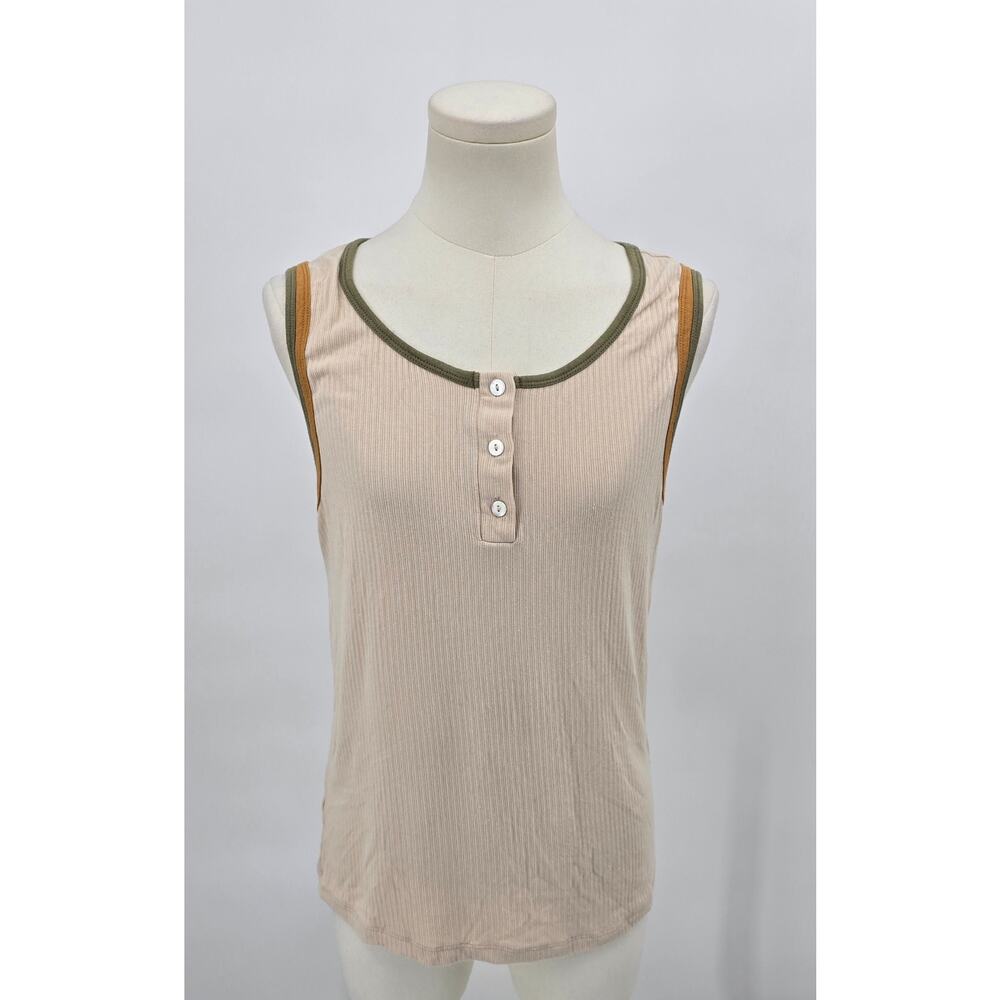 Hem & Thread Button Front Ribbed Tank - Size Large - image 1